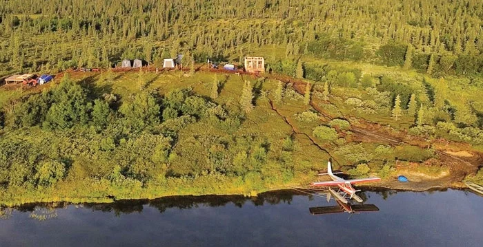 Katmai fishing lodge